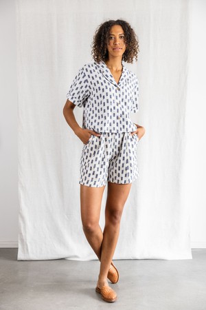 Bio-Baumwoll Shorts Sitaar Ikat Weiß from Jyoti - Fair Works