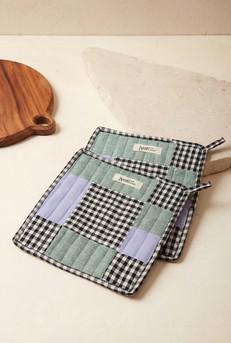 Patchwork Topflappen Ovan Checks via Jyoti - Fair Works