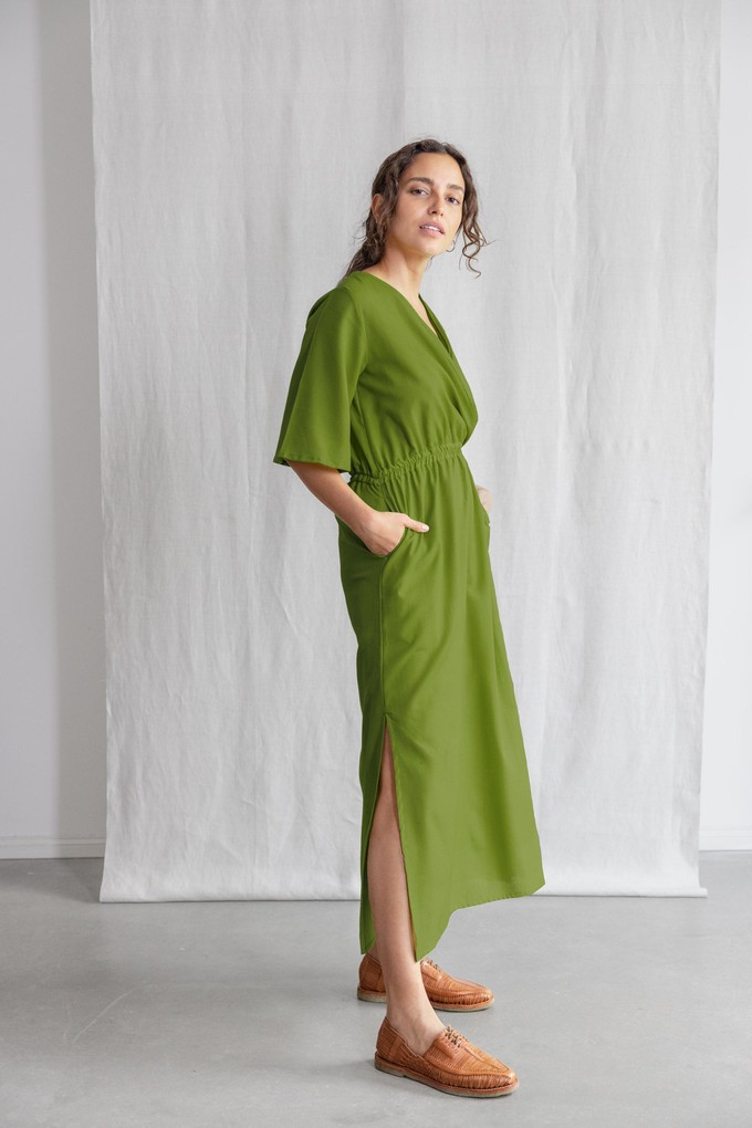Bio-Baumwoll Kleid Vaasi Basilikum from Jyoti - Fair Works