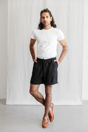 Bio-Baumwoll Shorts Jhanvi Schwarz from Jyoti - Fair Works