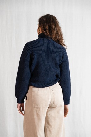 Baby-Alpaka Turtleneck Strickpullover Sabeti Blau from Jyoti - Fair Works Baby-Alpaka Turtleneck Strickpullover Sabeti Blau from Jyoti - Fair Works