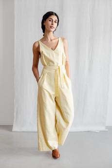 Bio-Baumwoll Jumpsuit Parvi Zitronengelb via Jyoti - Fair Works
