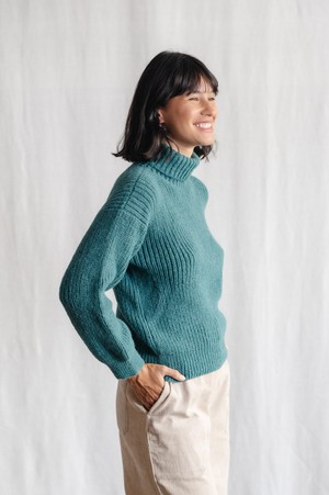 Baby-Alpaka Turtleneck Strickpullover Sabeti Ozean from Jyoti - Fair Works Baby-Alpaka Turtleneck Strickpullover Sabeti Ozean from Jyoti - Fair Works