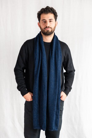 Baby-Alpaka Schal Paracas Navy from Jyoti - Fair Works Baby-Alpaka Schal Paracas Navy from Jyoti - Fair Works