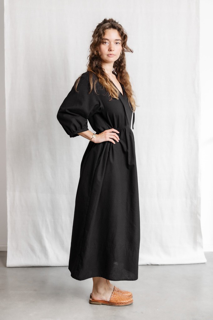 Bio-Baumwoll Kleid Paudali Schwarz from Jyoti - Fair Works