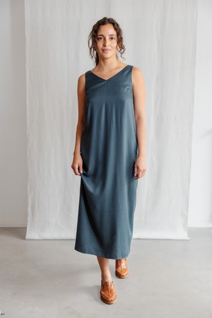 Modal Kleid Arohi Waldgrün from Jyoti - Fair Works