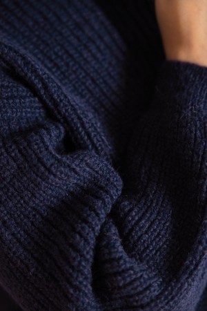 Baby-Alpaka Turtleneck Strickpullover Sabeti Blau from Jyoti - Fair Works Baby-Alpaka Turtleneck Strickpullover Sabeti Blau from Jyoti - Fair Works