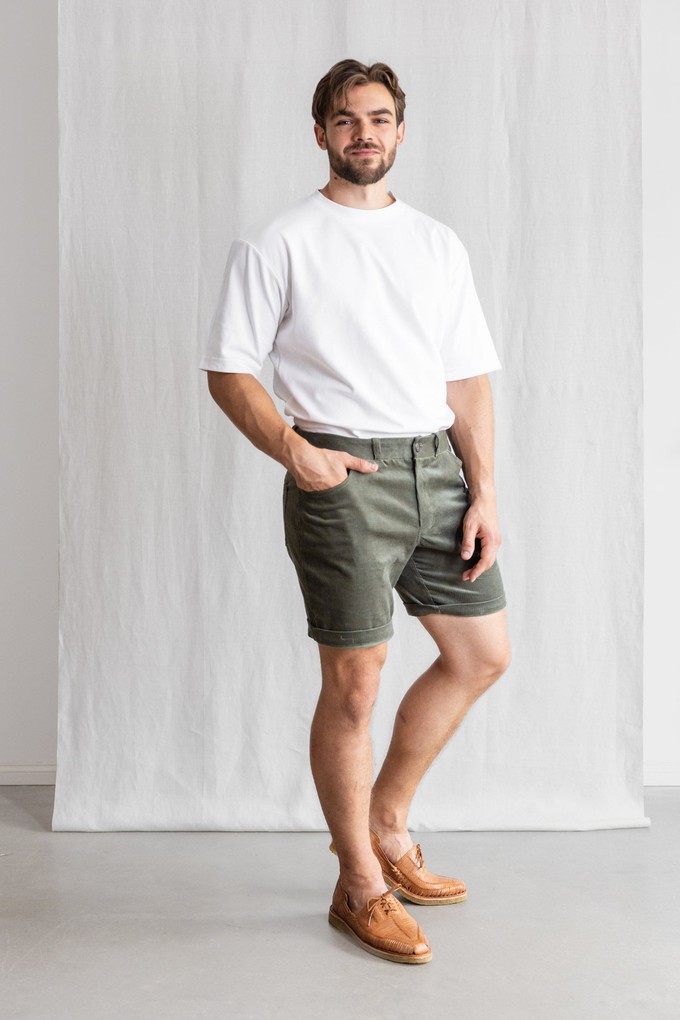 Bio-Baumwollcord Shorts Gauri Pistazie from Jyoti - Fair Works
