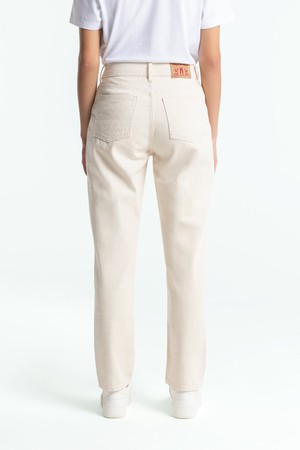 CAROLINE CROPPED | CLEAN RECYCLED ECRU from Kings of Indigo