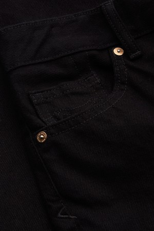 LIORA CROPPED | HOLO RECYCLED STAY BLACK from Kings of Indigo