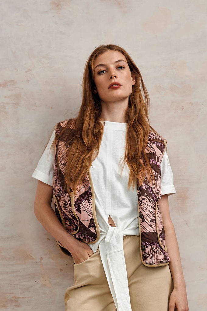 WAVE - Organic Cotton Reversible Gilet - Camel/Pink from KOMODO