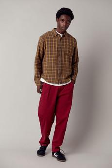 BOWIE - Loose Fit Organic Cotton Twill Trouser Wine Red via KOMODO