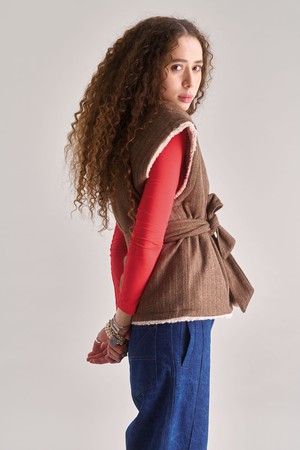 GEORGIE Reversible Recycled Fleece Gilet - Sand from KOMODO