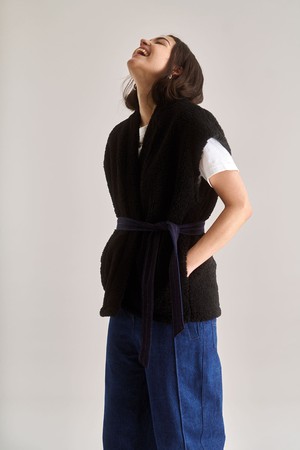GEORGIE Reversible Recycled Fleece Gilet - Black from KOMODO