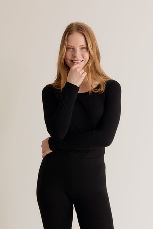 DARCEY Top - GOTS Organic Cotton Black from KOMODO