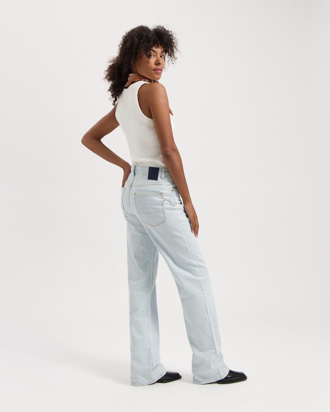 Izabella Loose Straight Super Light from Kuyichi
