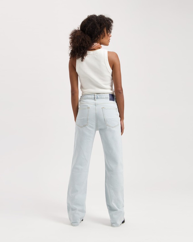 Izabella Loose Straight Super Light from Kuyichi