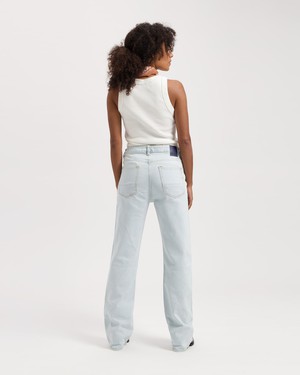 Izabella Loose Straight Super Light from Kuyichi