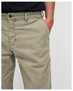 Darren Chino Hose from Kuyichi