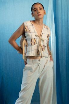 AY Unisex Reversible Bib via Lafaani