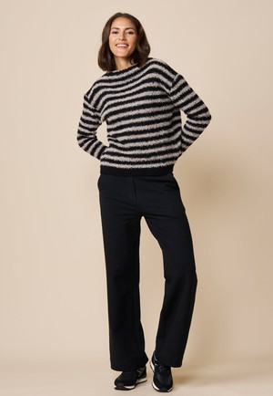 Pulli, Modell Dara from LANA Organic