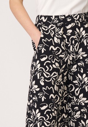 Hose, Modell Helena from LANA Organic