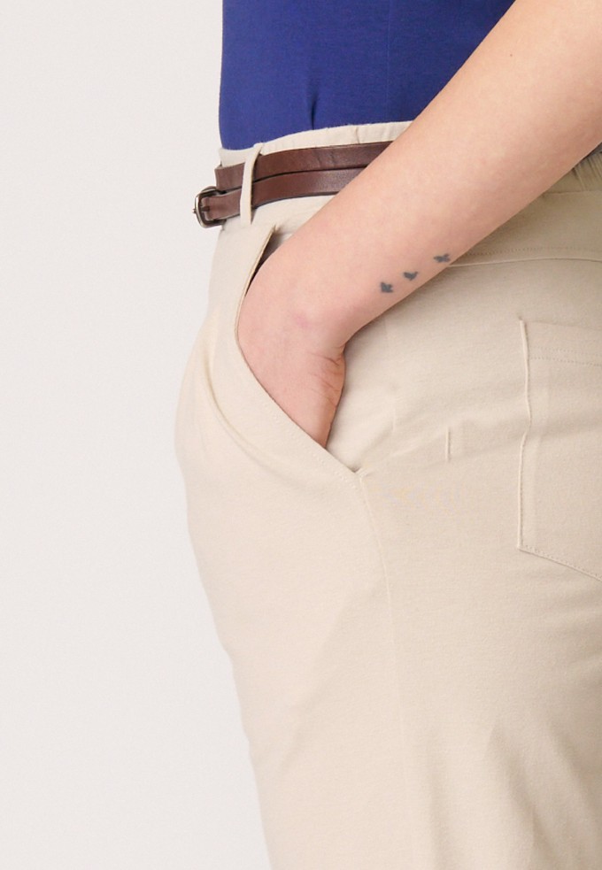 Hose, Modell Utta from LANA Organic