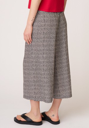 Hose, Modell Helena from LANA Organic