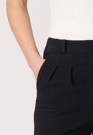Hose, Modell Utta from LANA Organic