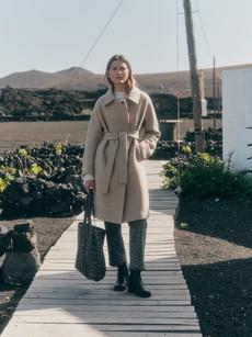 Mantel mit Bindegürtel via LANIUS