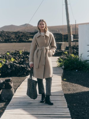 Mantel mit Bindegürtel from LANIUS