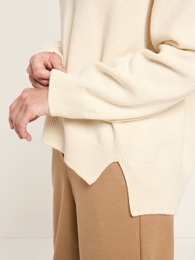 Pullover mit V-Ausschnitt (GOTS) from LANIUS