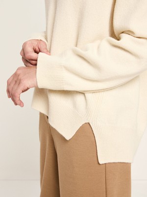 Pullover mit V-Ausschnitt (GOTS) from LANIUS