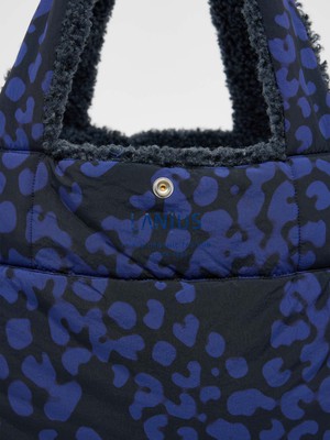 Wattierte Teddy Tasche (GRS) from LANIUS