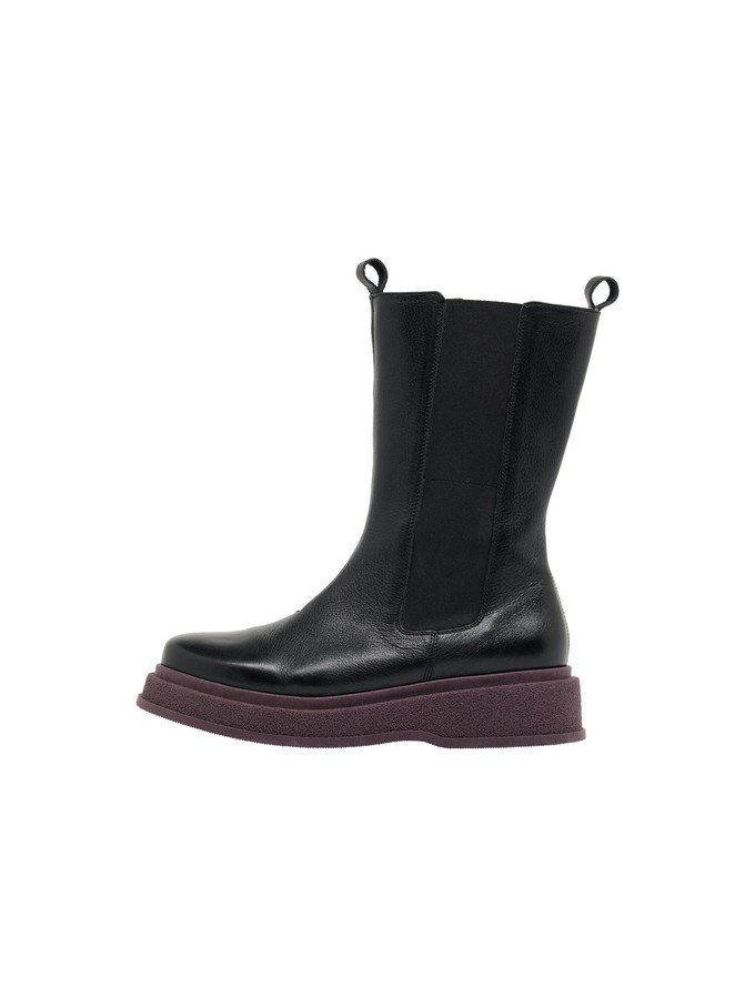 Chelseaboot from LANIUS