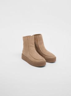 Boot via LANIUS