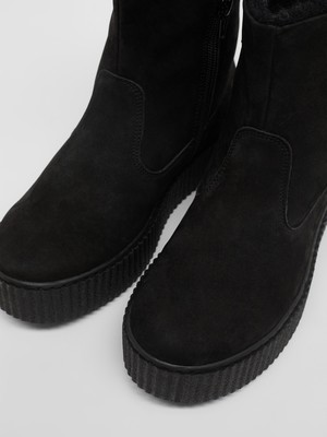 Fellboot from LANIUS