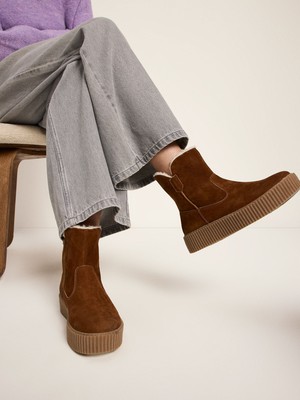 Fellboot from LANIUS