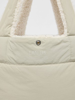 Wattierte Teddy Tasche (GRS) from LANIUS