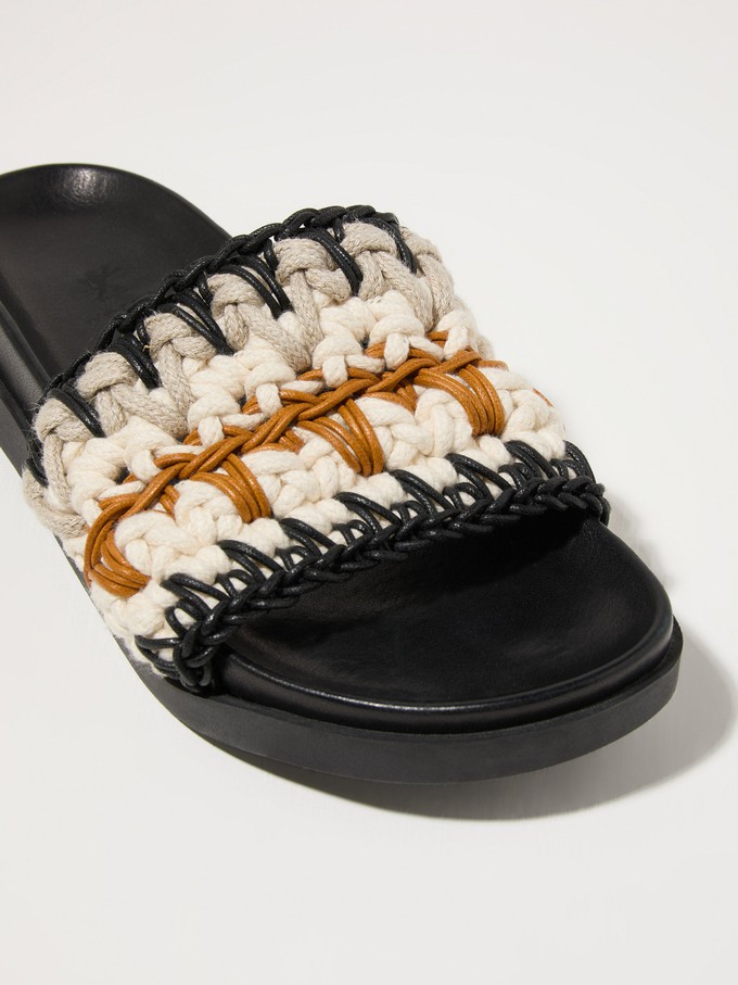 Makramee Pantolette from LANIUS