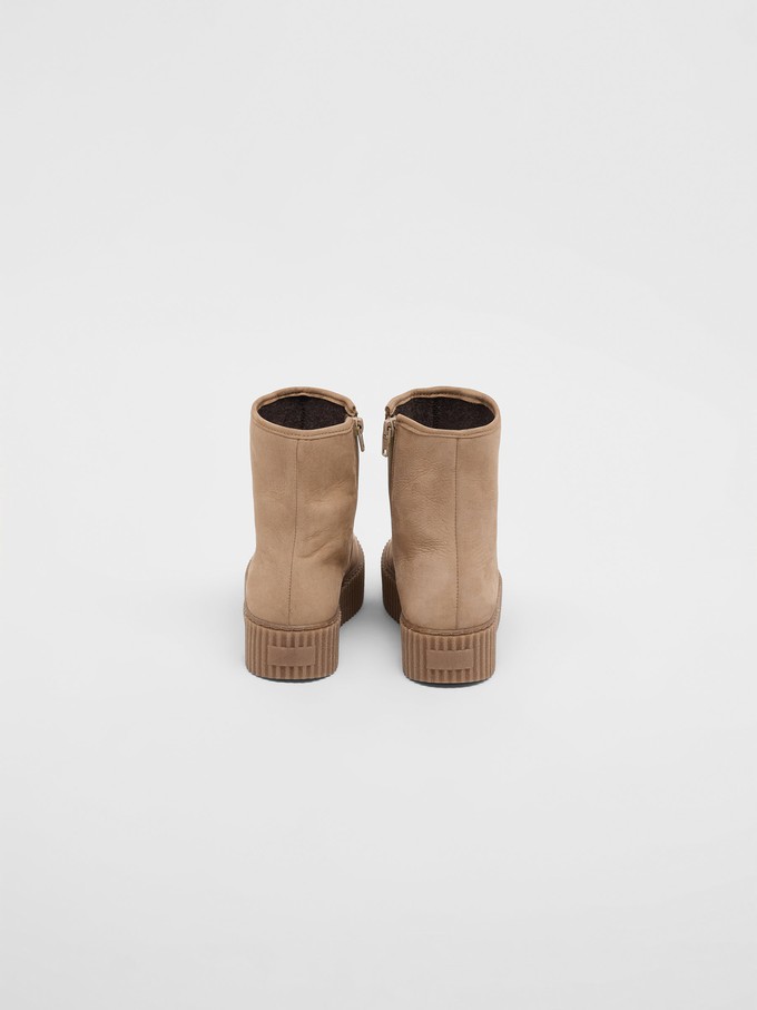 Boot from LANIUS