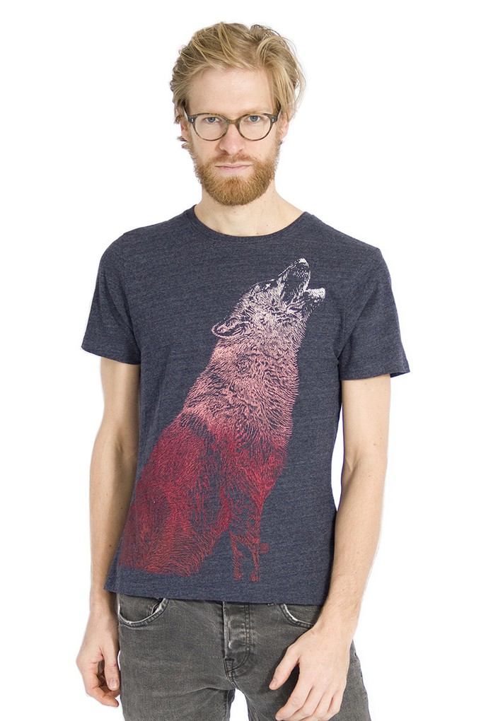 Howling Wolf T-shirt - Recycled from Loenatix