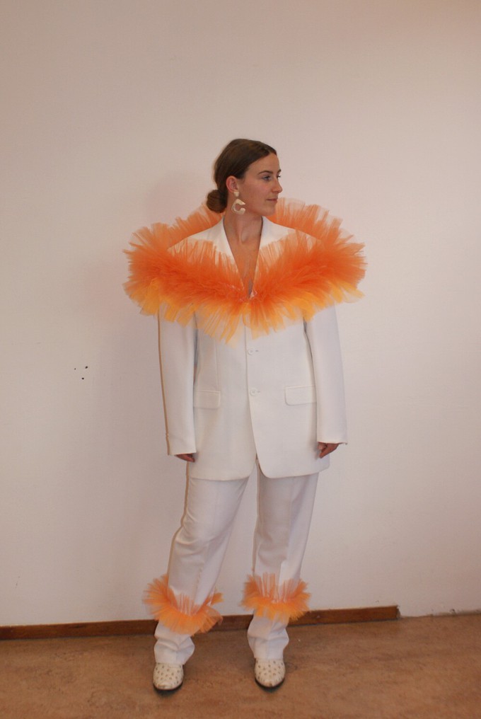 TULE SUIT – white & orange from logocomo