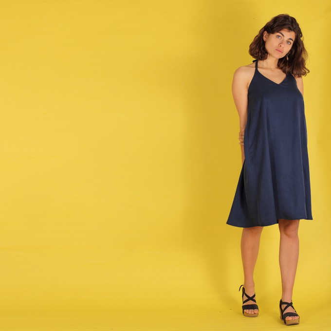 Knielanges Tencel Trägerkleid „Tamira“ from ManduTrap