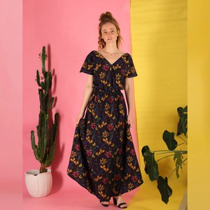 Longdress Vlaria aus floraler Bio Baumwolle from ManduTrap