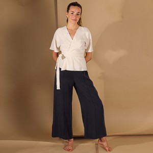 Wickelbluse Silja aus Tencel in Weiß from ManduTrap