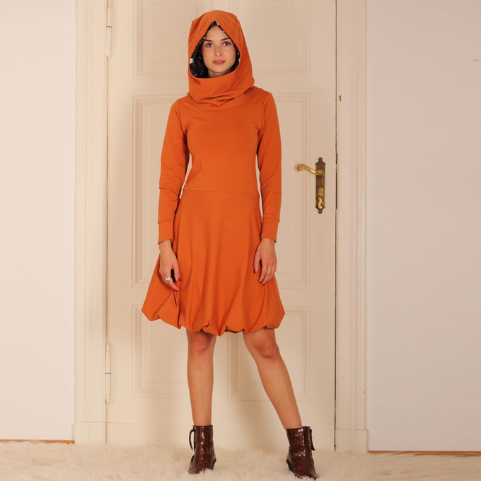 Ballonkleid mit Kapuze/Hoodie in rost from ManduTrap