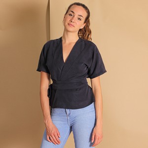 Wickelbluse Silja aus Tencel in Dunkelblau from ManduTrap