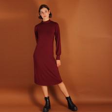Tencel Turtleneck Kleid Noaah in berry via ManduTrap