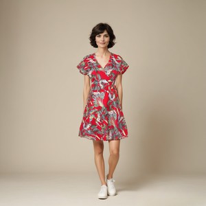 Nachhaltiges Wickelkleid mit Dschungelprint – Patara, knielang & fair produziert from ManduTrap